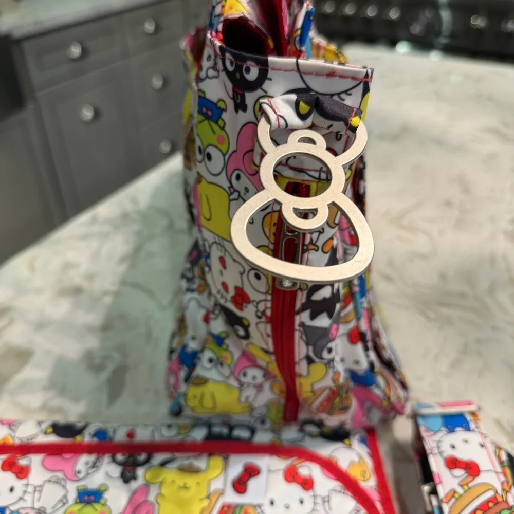 super Limited Hello Kitty Jujube Diaper Bag In Be Classy - Picture 3 of 10